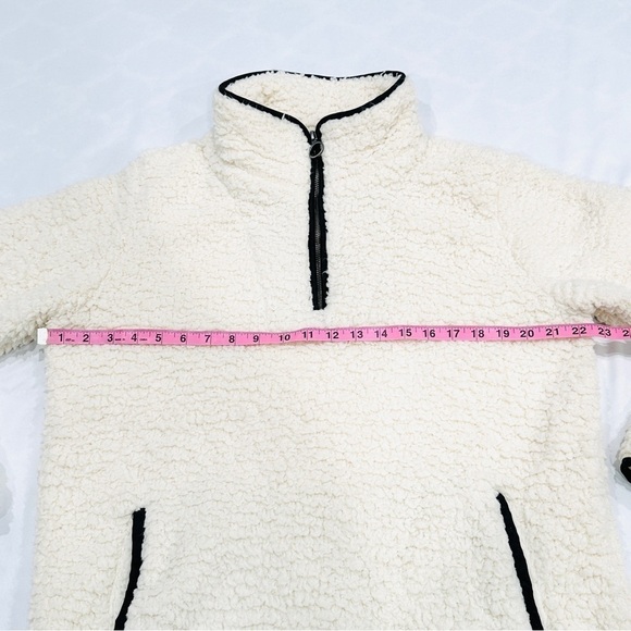 NWT Thread & Supply Cream Black Piping Quarter Zip Sherpa Pullover Sweatshirt - Picture 4 of 8